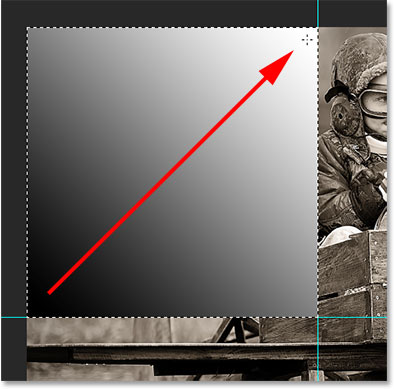 Drawing a diagonal black to white gradient. Image © 2014 Photoshop Essentials.com