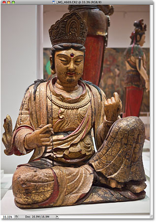 A Chinese sculpture from the Royal Ontario Museum, Toronto, Canada. Image © 2009 Steve Patterson, Photoshop Essentials.com
