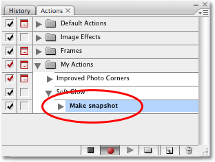 The 'Make snapshot' step now appears in the 'Soft Glow' action. Image copyright © 2008 Photoshop Essentials.com